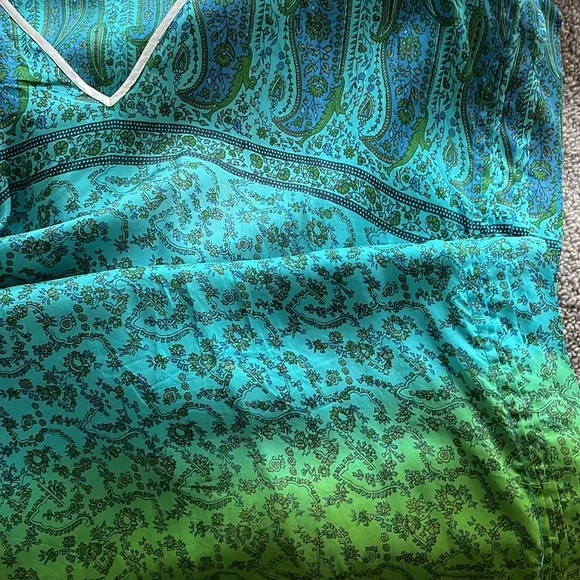 Roberta Freymann 100% silk cover up. Size M - Picture 3 of 3